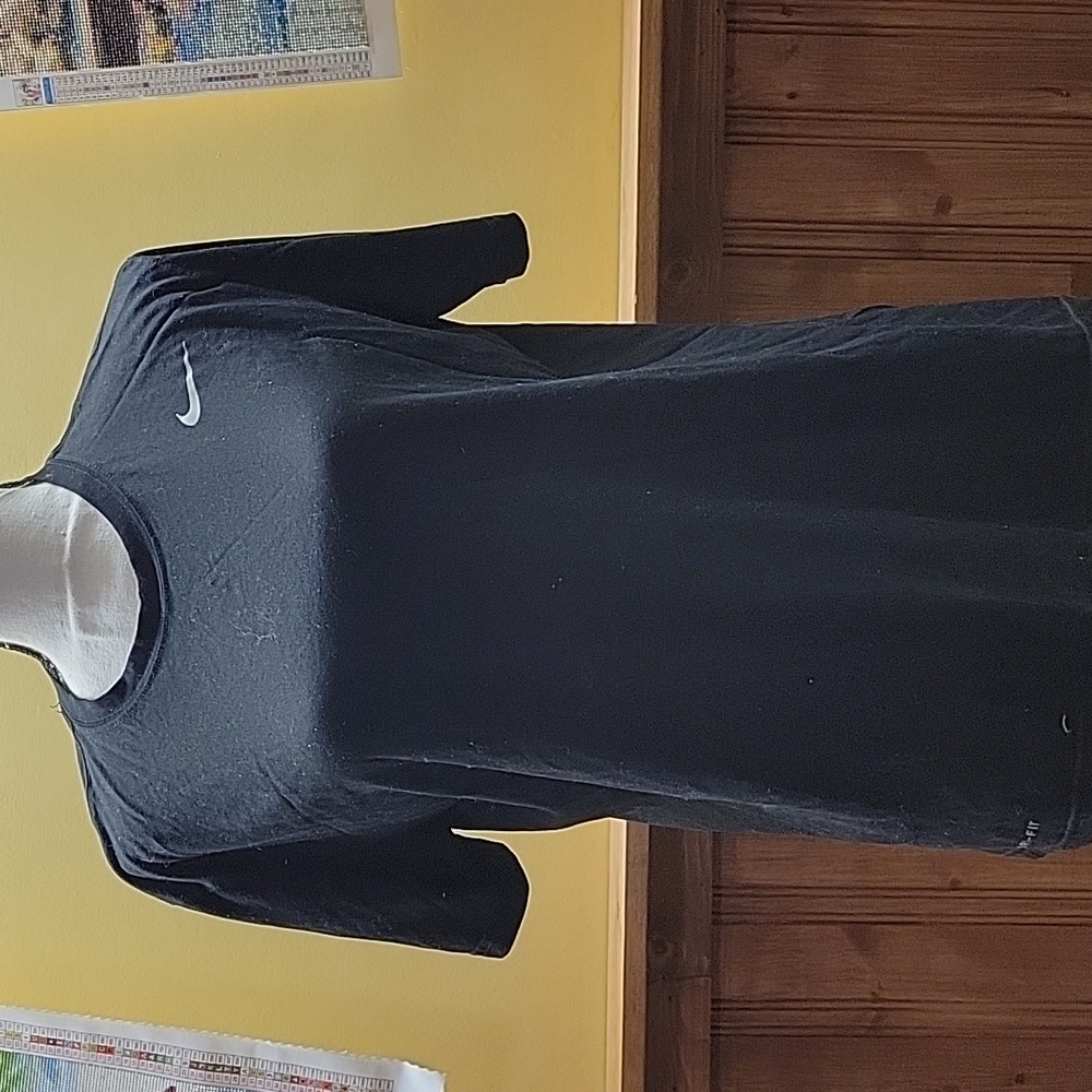 Nike woman t shirt large